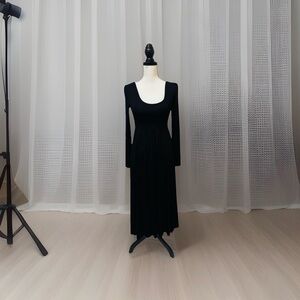 a new day Black Scoop Neck  Long Sleeve Maxi Dress Size With Pockets XS NWT!